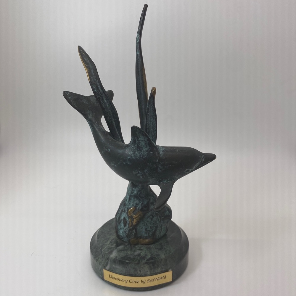 San‎ Pacific Int'l Brass Dolphin Sculpture on Marble #261